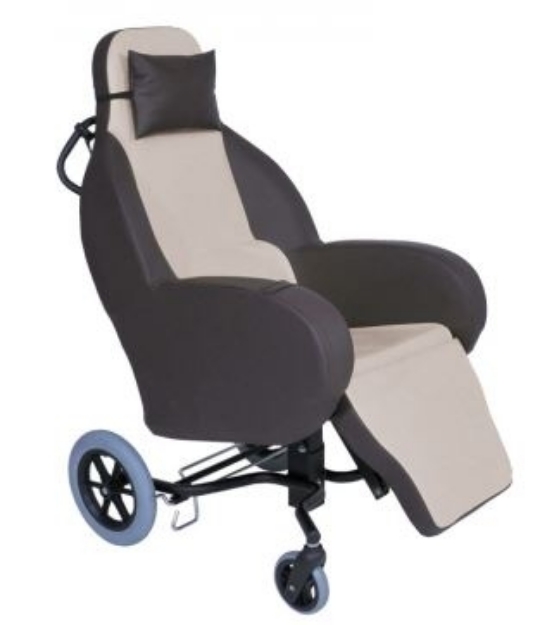Picture of Poltrona geriatrica basculante da esterni e interni Selectis M - Intermed